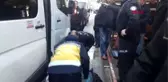KOCAELİ Minibüse binmek isterken düşen yaşlı adam yaralandı