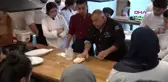 Gaziantepli Zekeriya Usta, İstanbul'da katmer yaptı