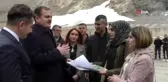 Vali Akbıyık, Zap Vadisi üzerinde yapılacak sosyal rekreasyon tesisleri projesini yerinde inceledi