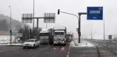 Adana-Ankara otoyolunda kar yağışı nedeniyle ulaşım aksıyor - ADANA