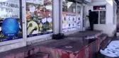 Mahalle muhtarı ev ve iş yerlerini korona virüse karşı tek tek ilaçlıyor