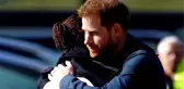 Prens Harry, koronavirüs riski taşıyan F1 pilotu Hamilton ile bir araya geldi