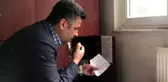 Belediye başkanı vatandaşların toplanmalarını önlemek için anonsun başına geçti