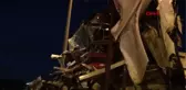 İZMİR Kontrolden çıkan TIR önce işaret levhasına sonra da bariyerlere çarptı 1 ölü, 1 ağır...