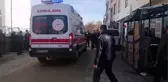 Mobilya mağazasında dördüncü kattan düşen yük asansöründeki işçi yaralandı