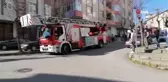 Yangında patlayan itfaiye hortumu 2 kişiyi yaraladı