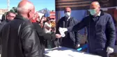 Midyat'ta pazar esnafına eldiven ve maske dağıtıldı