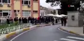 Bakırköy'de hastanede korona virüs test kuyruğu