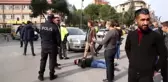 Otomobilin çarptığı motosikletli yaralandı