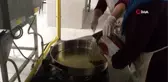 Sokağa çıkamayan yaşlılara destekler sürüyor