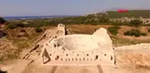 ANTALYA PATARA'NIN DEV SÜTUNLARI YERLERİNE DİKİLİYOR