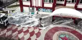 Gürpınar'da koronovirüse karşı cadde ve sokaklar yıkanıp temizleniyor