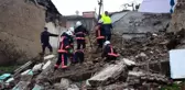İki katlı metruk bina yıkıldı (2)