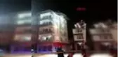 Elazığ depreminde hasar gören binanın çatısı çöktü