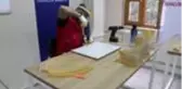 Gençler tarafından üretilen 1000 siperlik sağlıkçılara teslim edildi