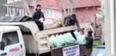 Korona virüsünden etkilenen yaşlılar için kamyonla erzak dağıttılar