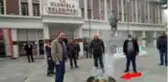 Salgına karşı tütsü yaktıran belediye başkanı: Koronavirüsü def edecek