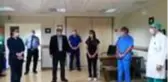 2 hemşire koronavirüsü yenerek alkışlarla göreve döndü