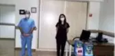 Koronavirüsü yenip izinli olmalarına rağmen göreve dönen 2 hemşire, alkışlarla karşılandı