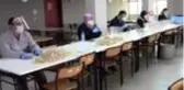 Sağlık çalışanları için siperli maske üretiyorlar