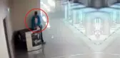 Koronaya karşı mücadele eden doktor ve hemşirelerin çantalarını çalan hırsız, kameraya yakalandı