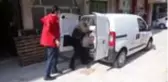 Türk Kızılaydan yabancı öğrencilere gıda yardımı