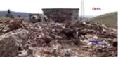 Yozgat'ta şiddetli rüzgardan yıkılan ahırda 7 hayvan telef oldu