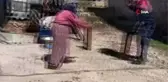 Jandarma yaşlı çiftin soba borularını temizledi