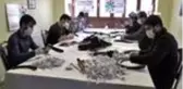 Sağlık çalışanları ve polisler için maske ürettiler