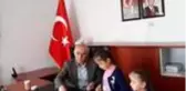 Kumbaralarında biriktirdikleri harçlıkları devlete bağışladılar