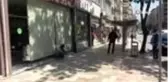 2 gündür kaçan korona virüs şüphelisi genci polis sokakta yakaladı