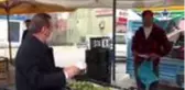 MUŞ Başkan ilçe halkına maske dağıttı