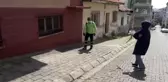 Almanya'daki abladan, belediye çalışanı kardeşine pastalı sürpriz