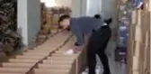 Şemdinli'de ihtiyaç sahibi ailelere yardım