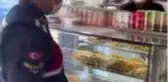 KIRKLARELİ Yanına gidemediği eşinin doğum gününü, jandarma kutladı