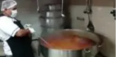 İhtiyaç sahibi 2 bin kişiye ramazan boyunca sıcak yemek dağıtılıyor