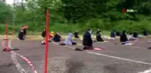 Almanya'da cuma namazı sokakta kılındı