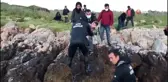 Yunanların ölüme terk ettiği göçmenleri Türk Sahil Güvenlik ekibi kurtardı