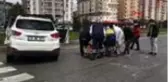 ÇORUM TIR ile cip çarpıştı, kaza yerinde toplananlar sosyal mesafeyi unuttu