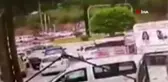 Kazada otomobil ters döndü, yaşananlar kameraya böyle yansıdı: 3 yaralı