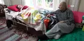 Hayatını ailesine adayan bir kadın...36 yıldır 3 engelli çocuğuna ve hasta eşine bakıyor