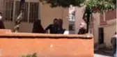 SOKAĞA ÇIKMA KISITLAMASINDA ÇÖP KAVGASI 2 YARALI