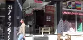 Berber ve kuaförler yeniden hizmet vermekten memnun