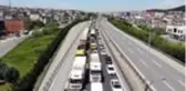 Kısıtlamanın ardından Tuzla'da İstanbul'a giriş-çıkış denetiminde uzun araç kuyruğu oluştu