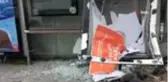 İstanbul'da otomobil durağa daldı: 1'i ağır 3 yaralı