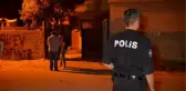 Evin bahçesine ses bombası atıldı