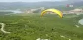 Tunceli'de Yamaç Paraşütlü bayram kutlaması