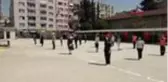 MERSİN Kamu çalışanlarının kostümleriyle 'Evde Kal' mesajı verdiler
