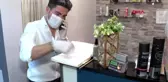 KADIKÖY'DE BERBERLERİN BAYRAM MESAİSİ DEVAM EDİYOR
