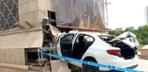 Jandarmadan kaçarken şehrin giriş kapısına ok gibi saplanan aracın sürücüsü hayatını kaybetti